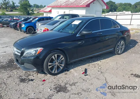 2017 Mercedes-Benz C 300 4Matic/Luxury 4Matic/Sport 4Matic из США, поврежденный, VIN WDDWF4KB2HR259410